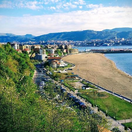 Apartamento En La Playa Con Parking Privado Getxo Exterior photo