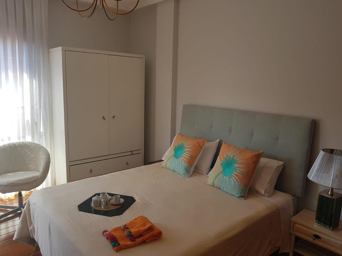 Apartamento En La Playa Con Parking Privado Getxo Exterior photo