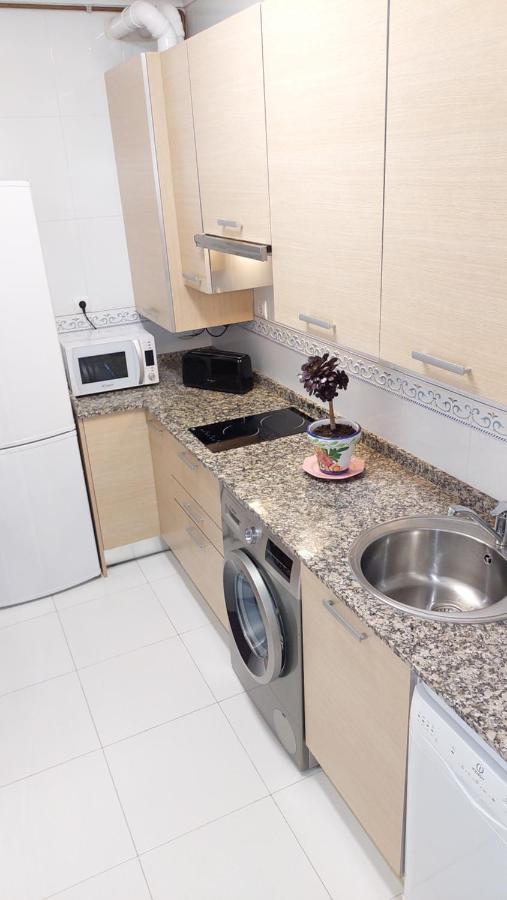 Apartamento En La Playa Con Parking Privado Getxo Exterior photo